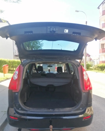 Mazda 5 cena 9900 przebieg: 292000, rok produkcji 2005 z Gdańsk małe 37